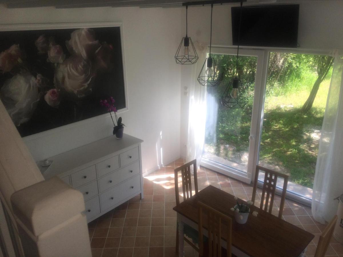 Maison De Vacances Cronat - Au Bord De L'Eurovelo 6 외부 사진
